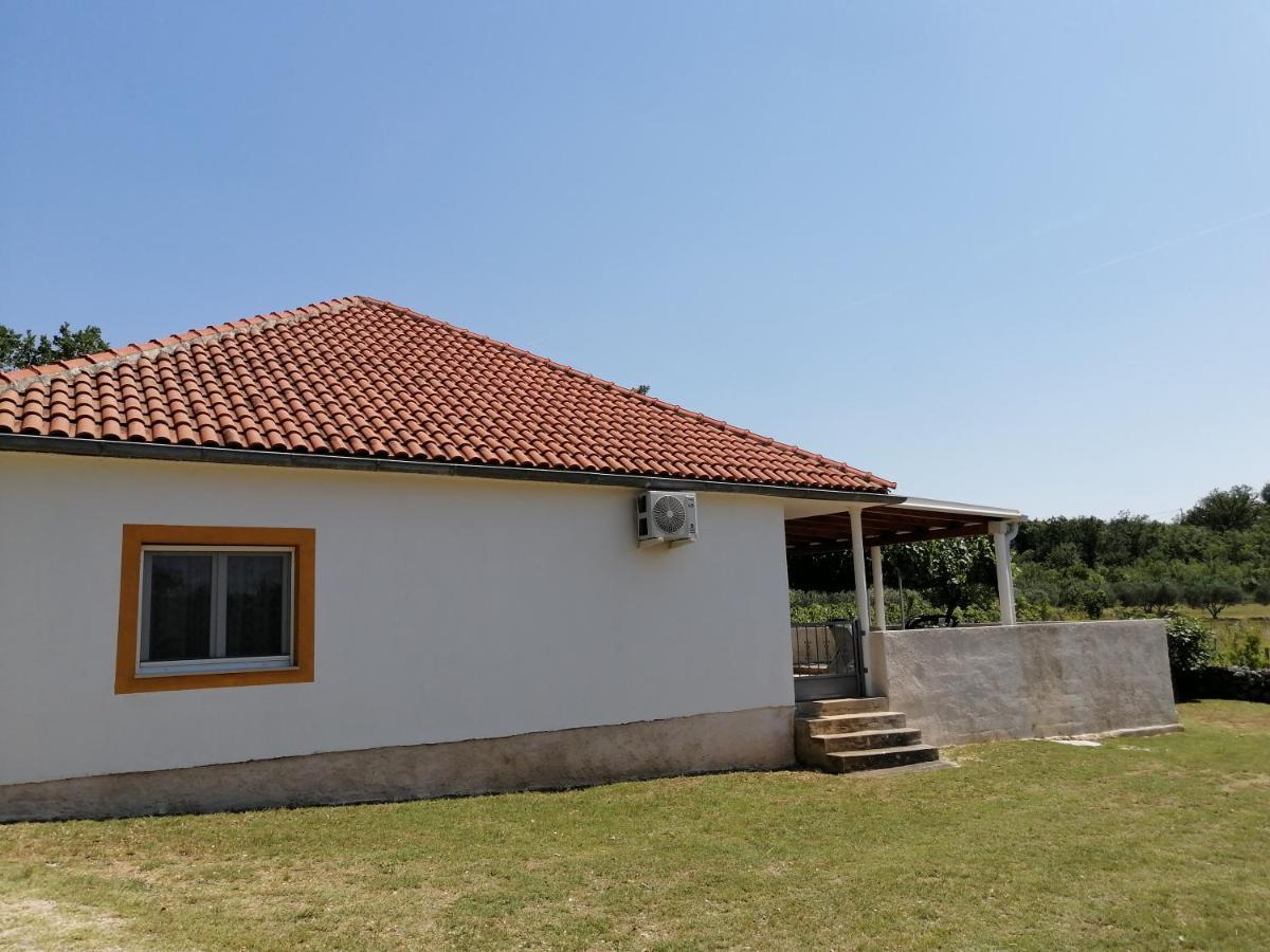 Holiday House Tunjarice 奥布罗瓦茨 外观 照片